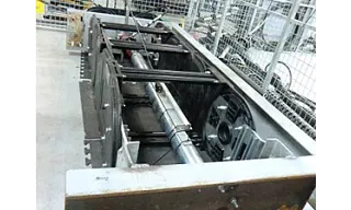 E4-350 series in the tensile and breaking test