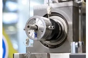 Friction test rotating